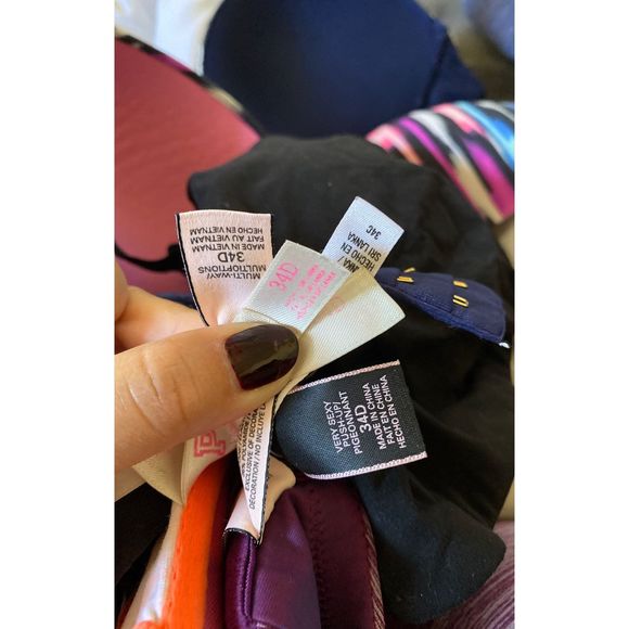 Victoria Secret Bundle Bras - Picture 4 of 4